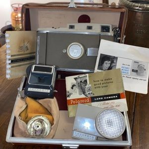 Vintage Polaroid land camera model 150